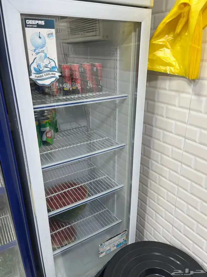 كوفي شوب للتقبيل على الشارع العام بالقوز 5