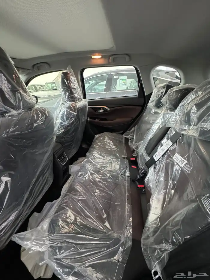 تويوتا اوربان فل كامل 2025 8