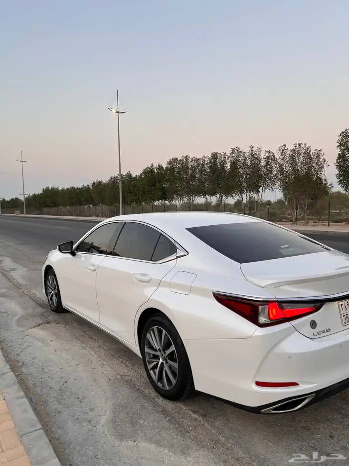 لكزس ES350 ( وارد عبداللطيف جميل ) 3