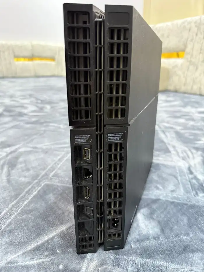 سوني 4 نظيف مع اربع اللعاب قويه 3