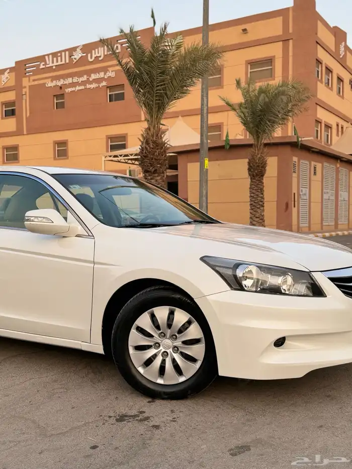 هوندا اكورد 2012 4