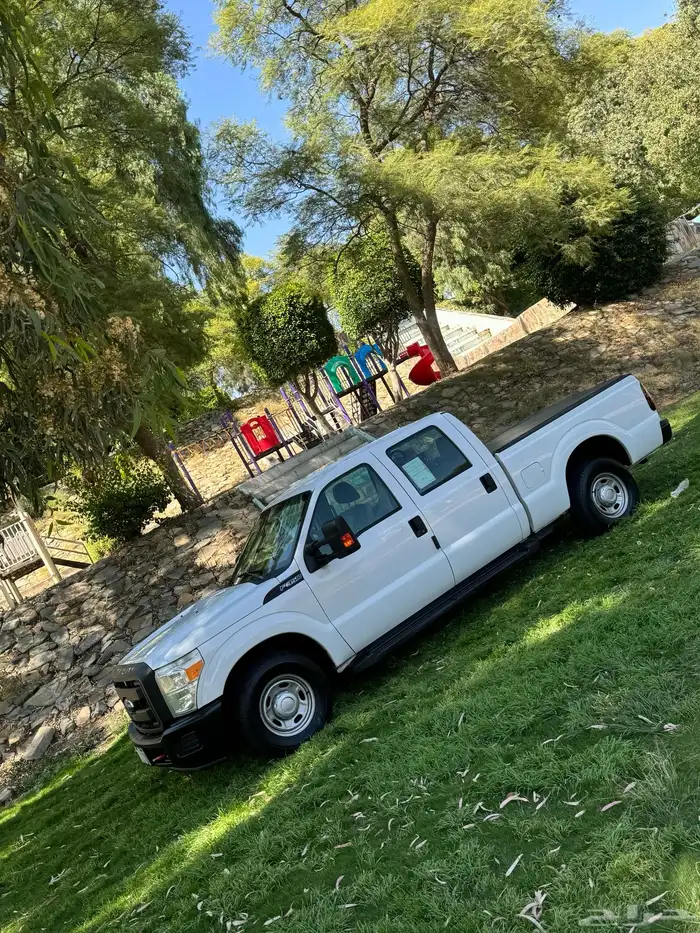 للبيع F350 موديل 2013 عداد100 الف كم 10