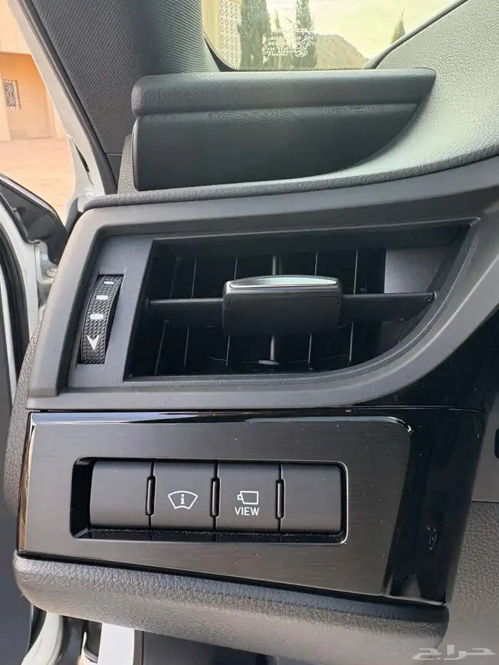 لكزس 2025 وكالة es300 فل كامل 13