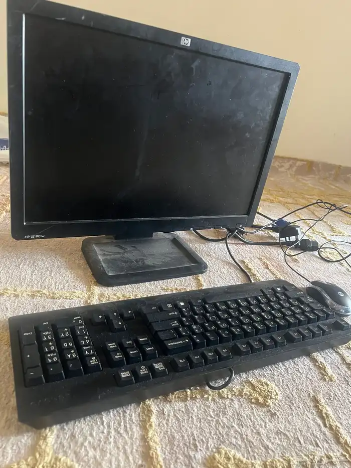 حاسب مكتبي hpمع معالج ديل ولوحه مفاتيح وماوس 0