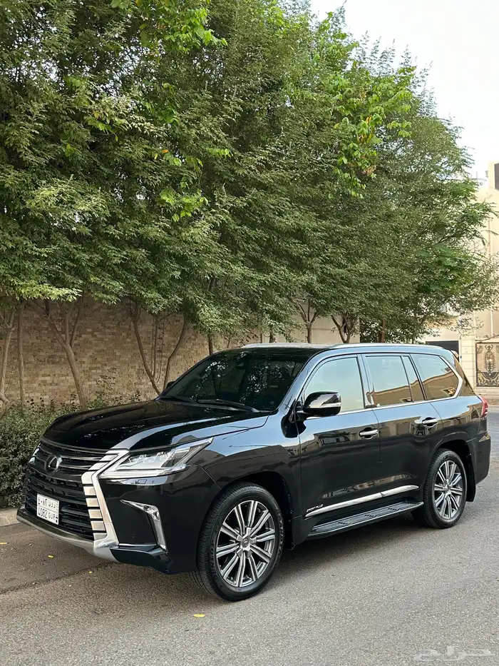 للبيع جيب لكزس 2016 فل كامل 1