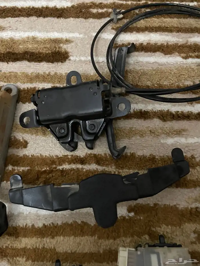 قطع كامري من مديل 2003الى 2006 14