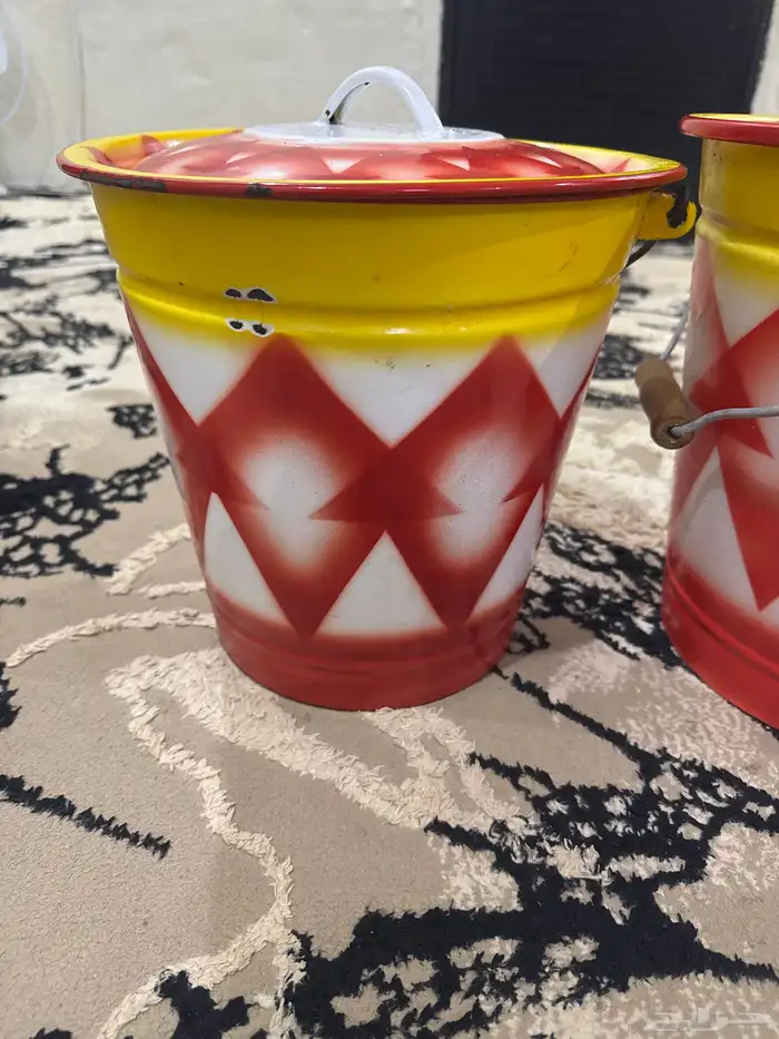 سطل غضار شبه الجديد 0