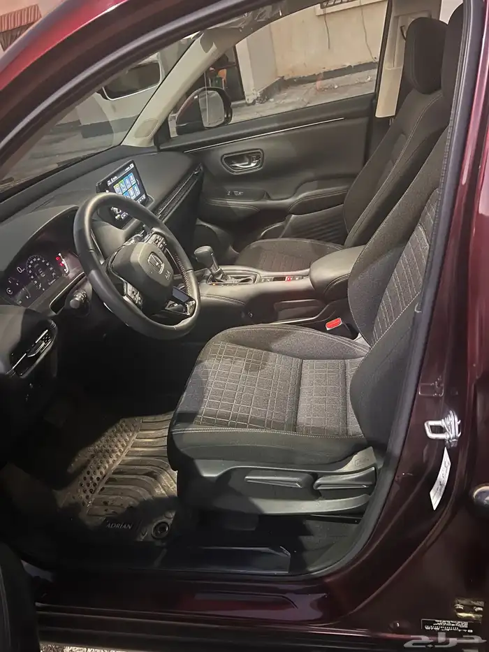 Honda Zrv lx 2023 ممشي 8000فقط 3