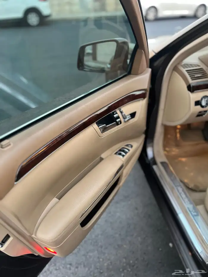 مرسيدس s300 مديل 2011 21