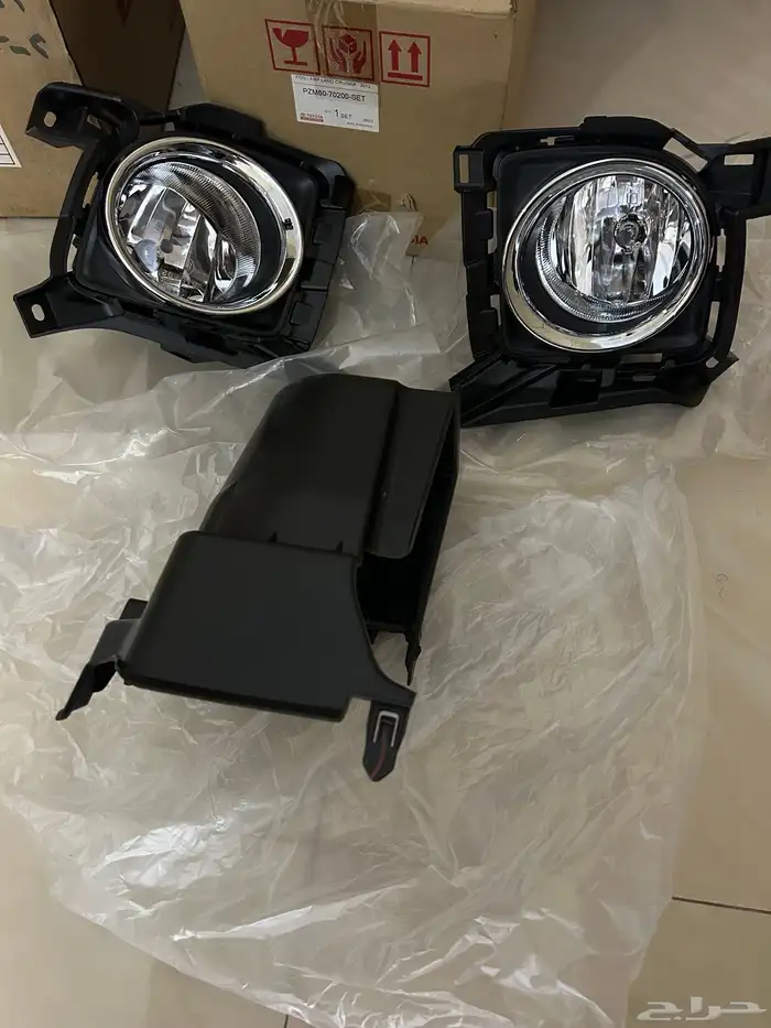 كشافات لاندكروزر اصلي 2012-2015 0