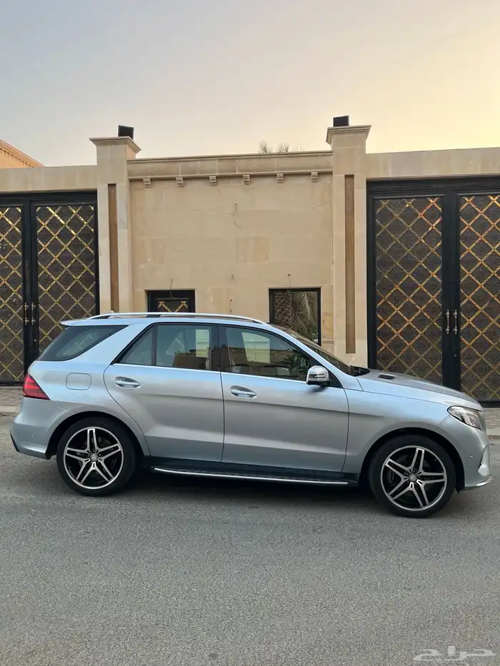 مرسيدس GLE 400 ممشى قليل 1