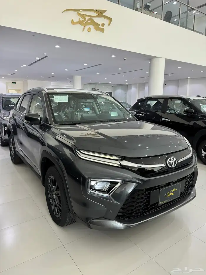 تويوتا اوربان فل كامل 2025 0