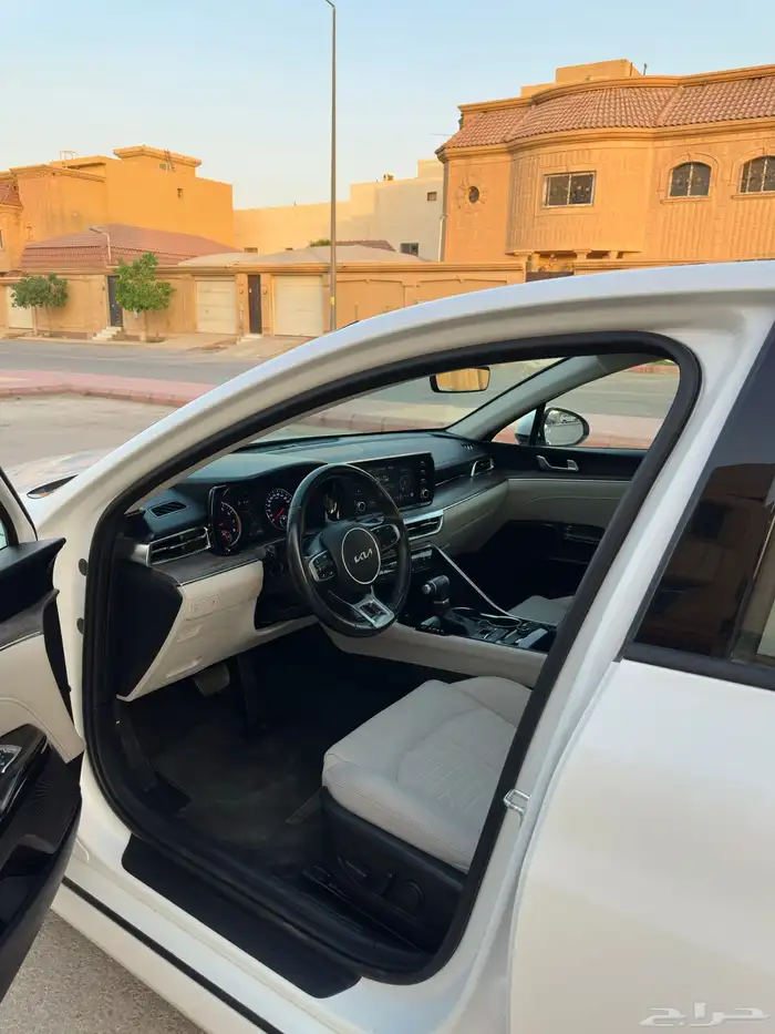 كيا K5 2022 نص فل 11