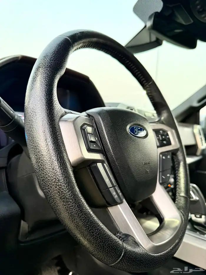 فورد F-150 بلاتنيوم مخزن شبة جديد 16