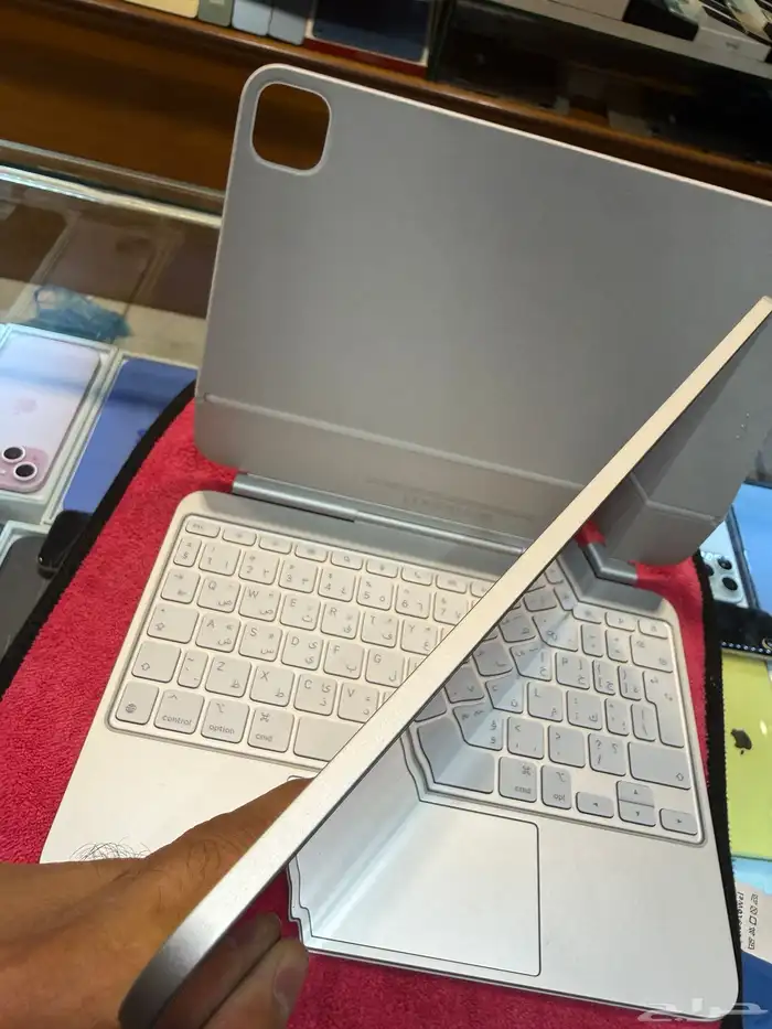 آيباد برو آخر إصدار معالج M4 القيقاء 256 بطارية 100 10