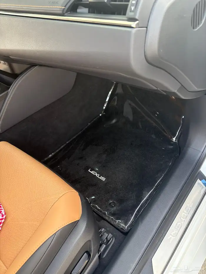 لكزس 2025 وكالة es300 فل كامل 18