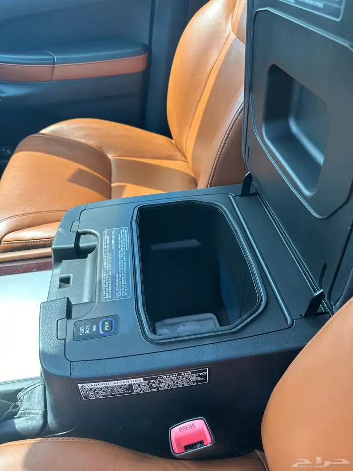 لكزس LX570 عداد قليل 16
