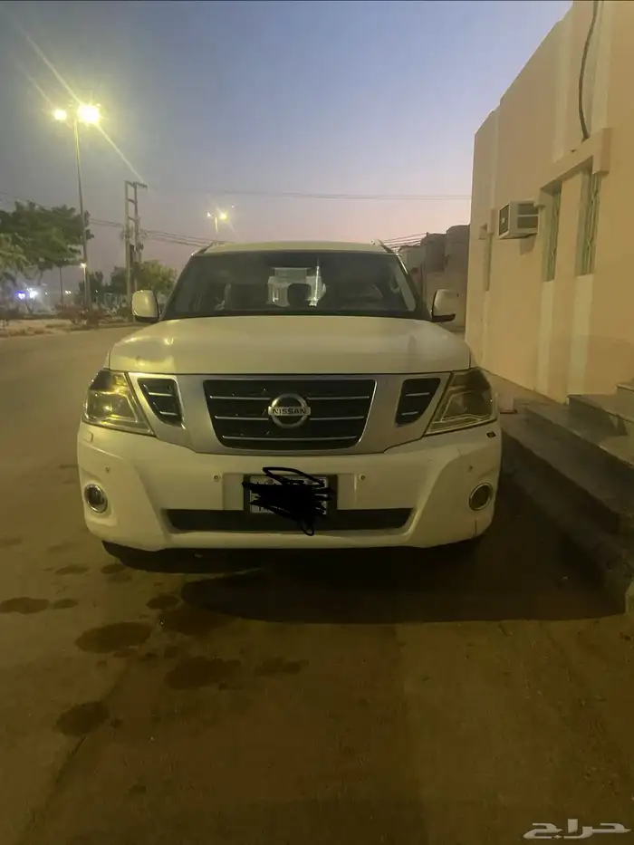 نيسان باترول 2011 مكينه 400 ماشي 5000 0