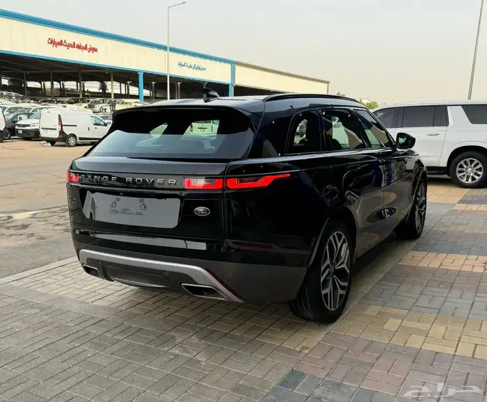 لاند روفر فيلار P380 2019 عداد 50 الف 2