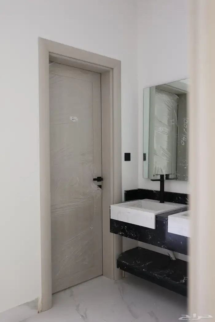 أبواب WPC الداخلية شركة باب وشباك للأبواب الداخلية 1