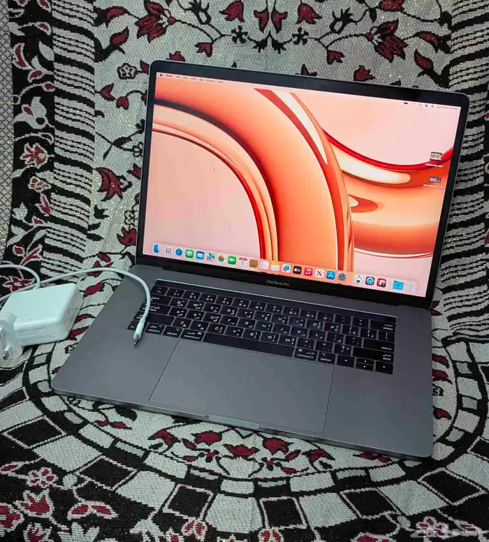 ماك بوك 0