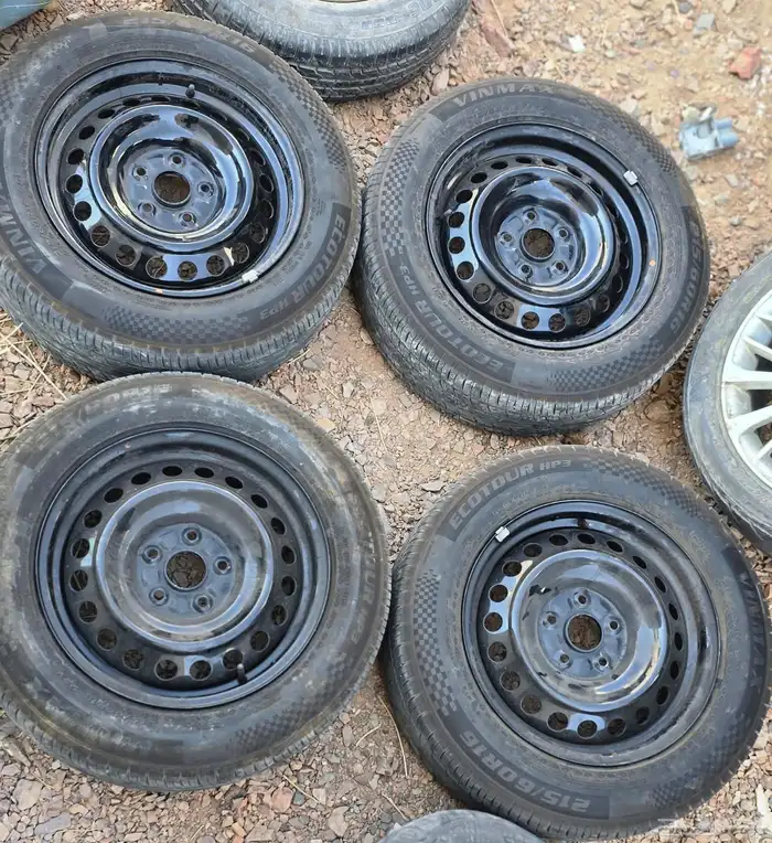 جنوط وكفرات كامري من 2018 لين 25 مع أطياس اصلي وكالة 5