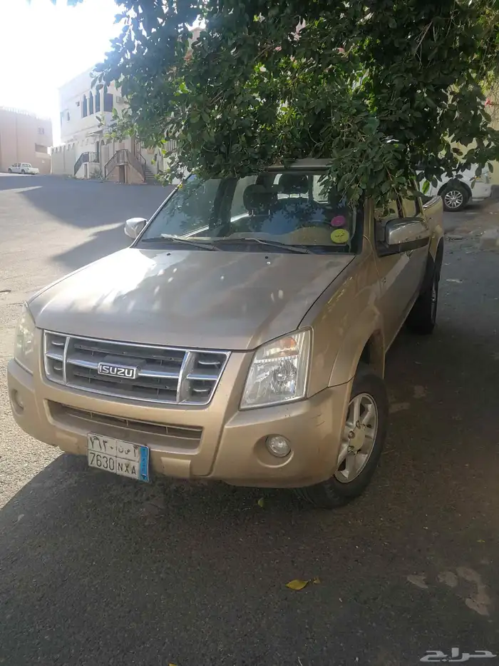 آيسوزو ديماكس 2010 0