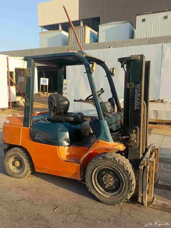 forkift available jaddah for rent daily weekly and monthly 1