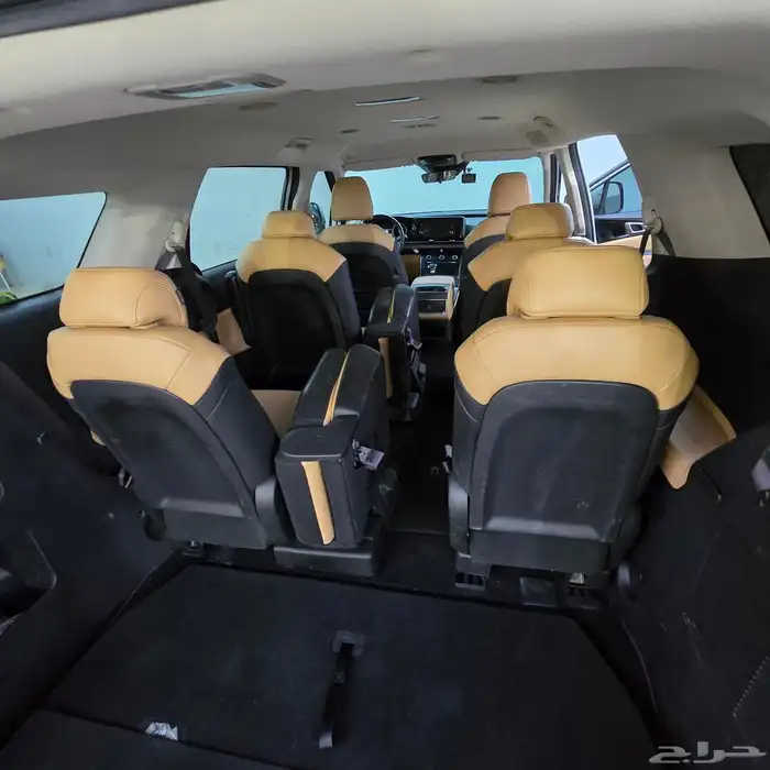 للبيع كرنفال ديزل 11 مقعد مكينة 2.2 تيربو 9