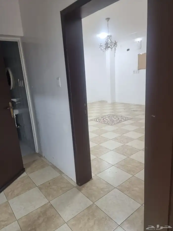 للاجار شقة دور اول حي بدر أ ب1500شهري 4