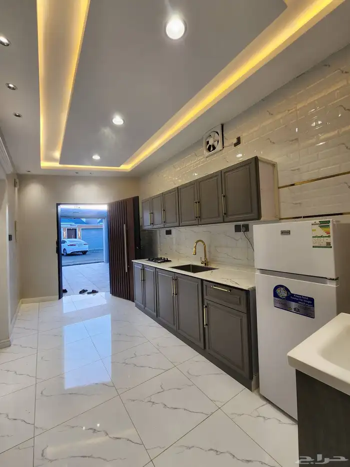 وحدات سكنية للايجار اليومي والشهري خميس مشيط خلف قصر الاوني 17