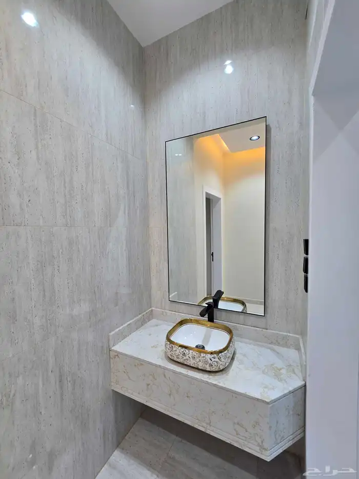 للبيع شقق ارضيه وارواف علويه شمال الراقى 10