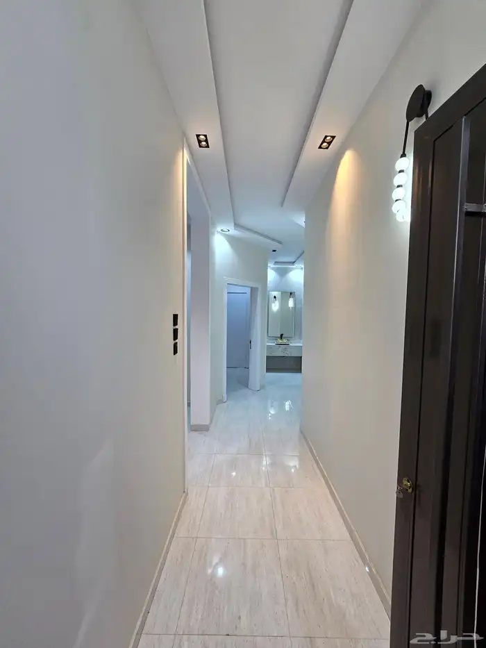 للبيع شقق ارضيه وارواف علويه شمال الراقى 2