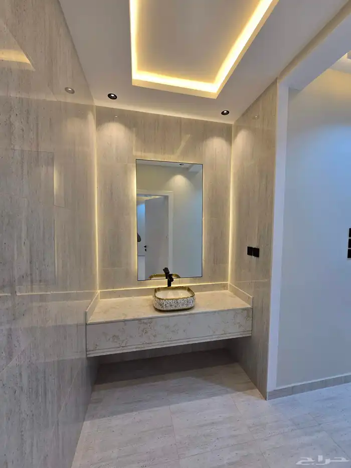 للبيع شقق ارضيه وارواف علويه شمال الراقى 38