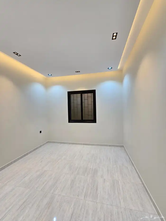 للبيع شقق ارضيه وارواف علويه شمال الراقى 14