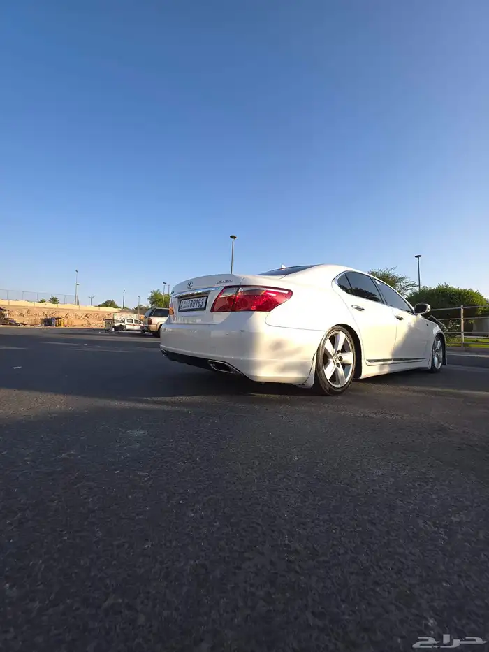للبيع لكزس LS460 2010 f sport اف سبورت وارد اليبان 10