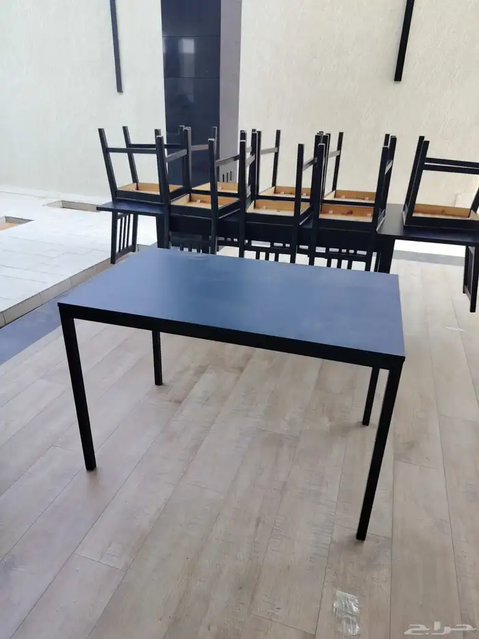 طاولة إيكيا قابلة للتكبير والتصغير مع 8 كراسي 2