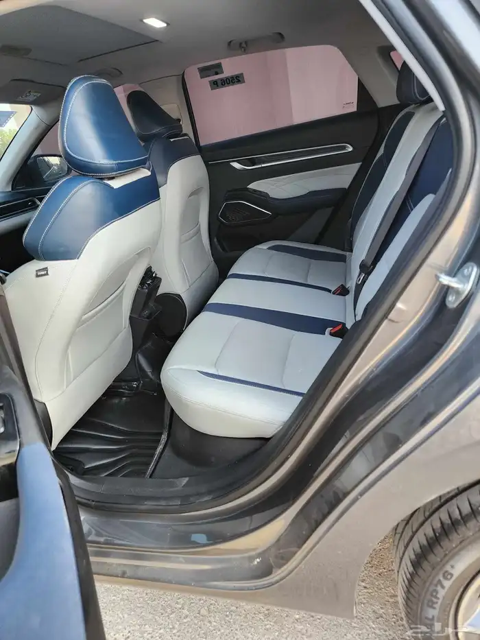 جيلي امجراند 2023 9