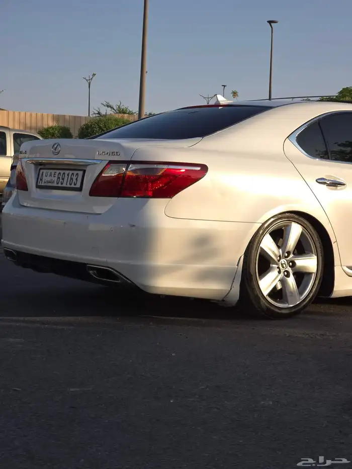 للبيع لكزس LS460 2010 f sport اف سبورت وارد اليبان 11