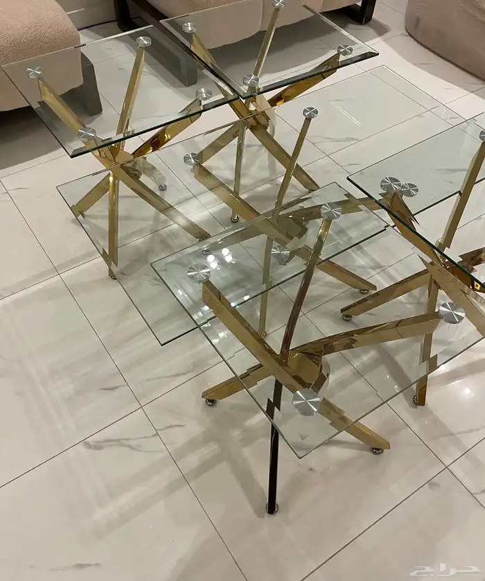 طاولات خدمه فخمه قزاز مكونه من خمس قطع للبيع 0