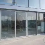 صيانة ابواب السكريت الزجاج وابواب الرول القراج 0