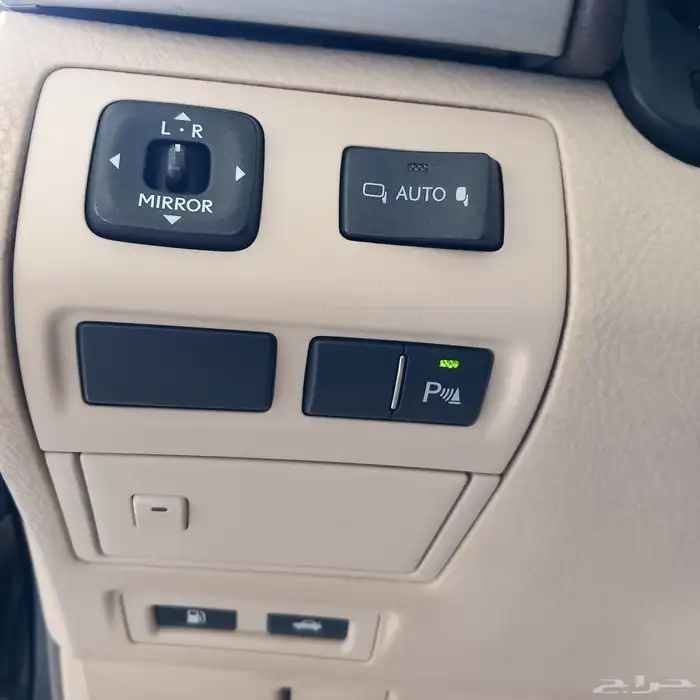للبيع لكزس LS460 موديل 2016 11