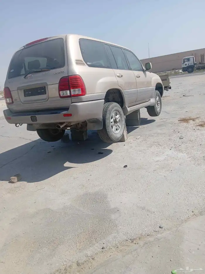 جيب لكسز مديل 2007 تشليح قطع غيار 2