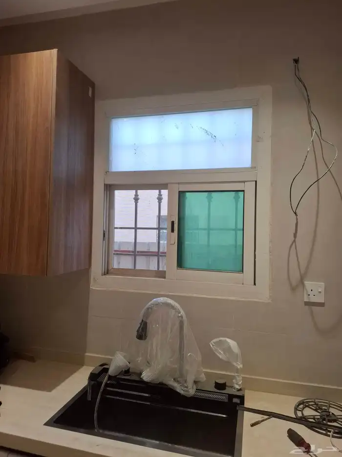 زجاج سكريت 16