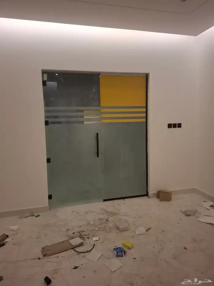 زجاج سكريت 19