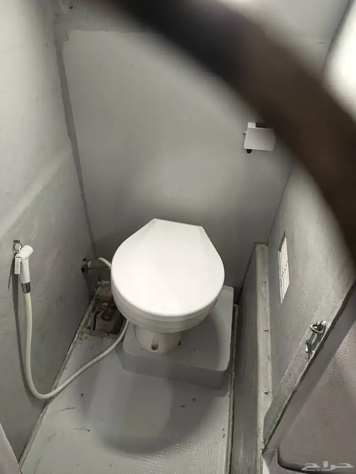 قارب للرحلات مع الكابتن جمعه خور وسباحه وصيد وبياض 8