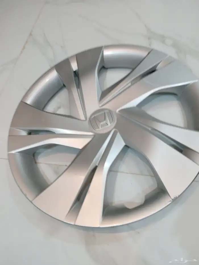 للبيع طيس هوندا سيتي نظيفة اصلي مقاس15 0