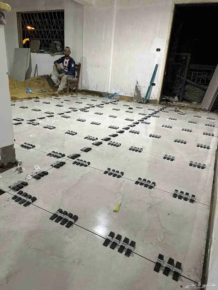 مبلط درجة اولى خبرة 15عاما . 0