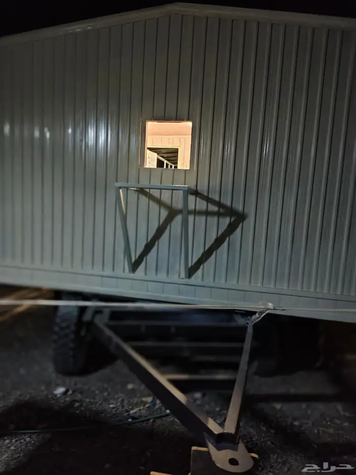 كرفان دكة بغرفتها للبيع مزودة بالطاقة الشمسية 22 شامل طاقتها 15