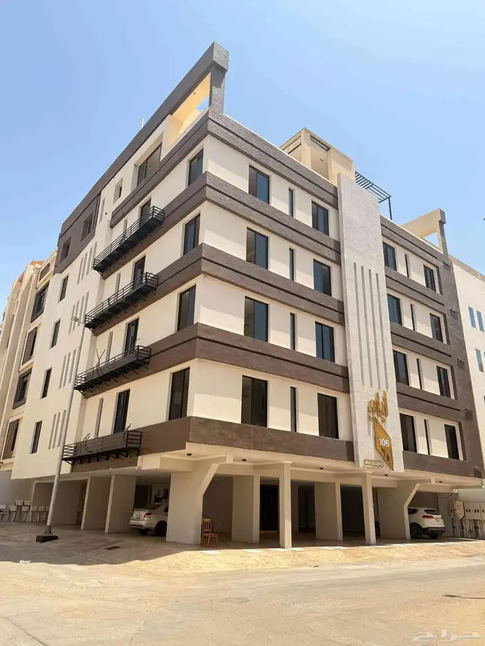 للمتميزين شقه في حي الروضه 4 غرف 4